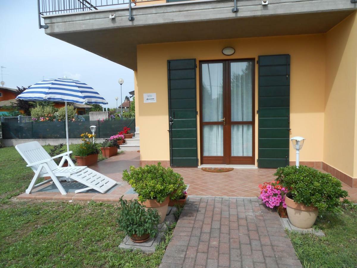 Il Glicine Sul Garda Villetta A Schiera Монцамбано Екстериор снимка