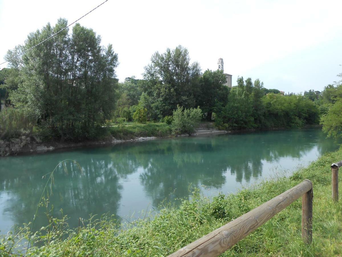 Il Glicine Sul Garda Villetta A Schiera Монцамбано Екстериор снимка