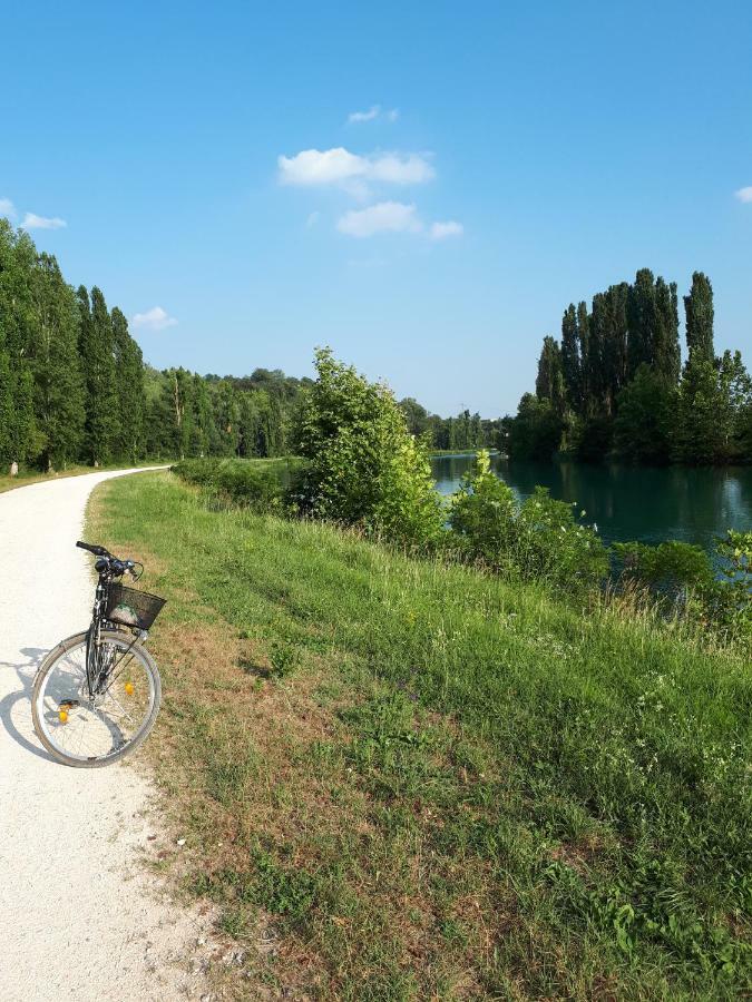 Il Glicine Sul Garda Villetta A Schiera Монцамбано Екстериор снимка